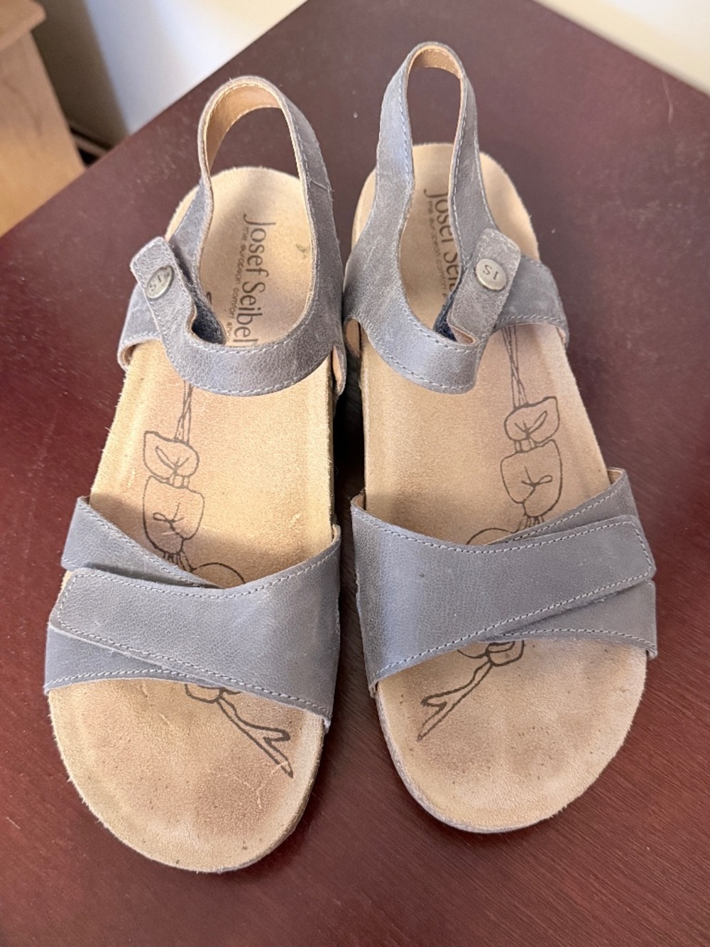 Josef Siebel wedge sandal, size 9